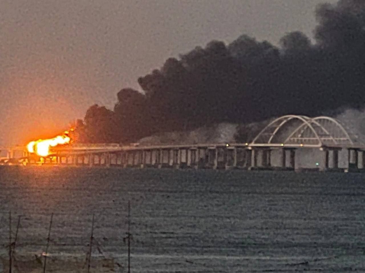 Взрыв (диверсия) на Керченском мосту