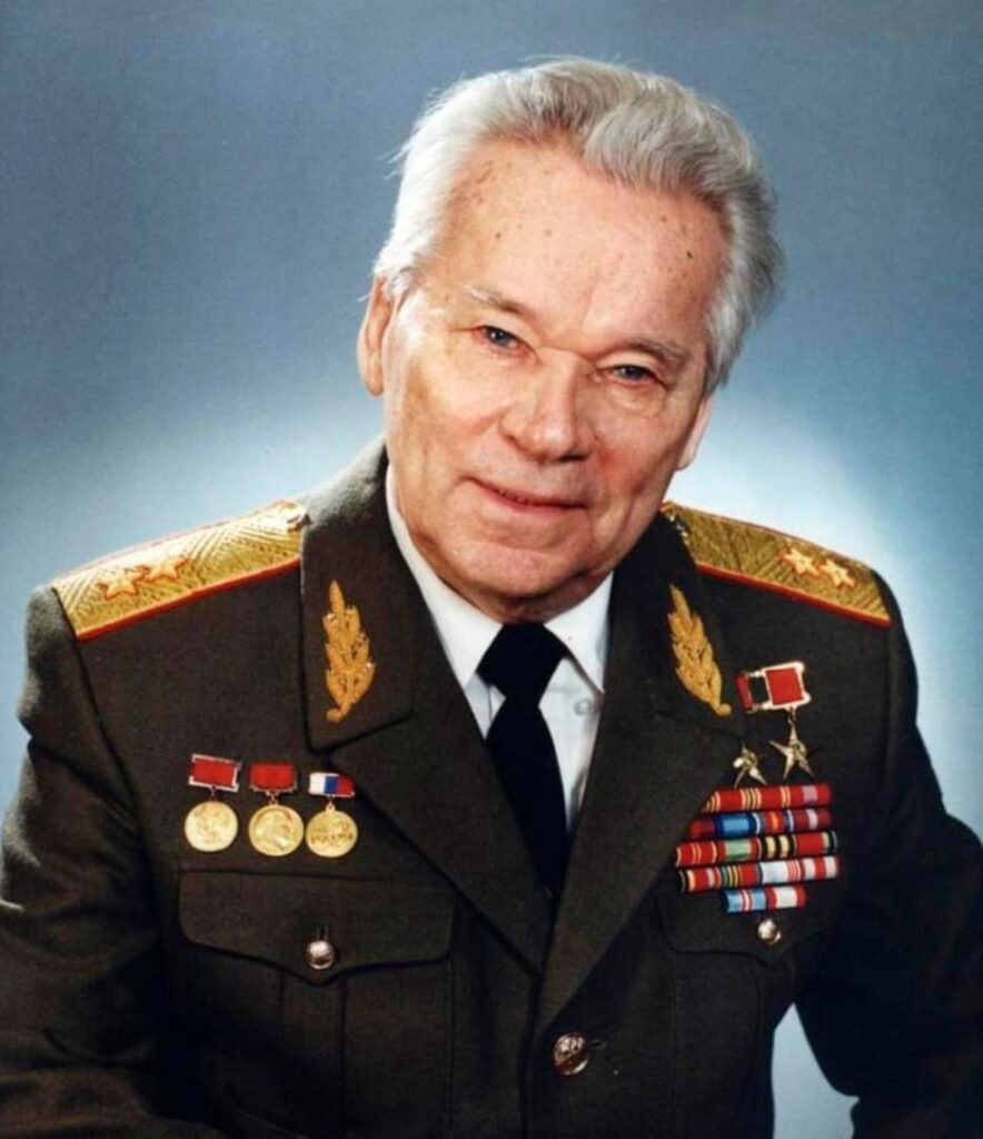 Михаил Тимофеевич Калашников, 10 ноября 1919 — 23 декабря 2013